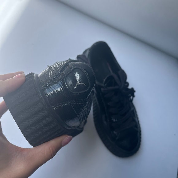 fenty puma by rihanna all black crinkle patent faux leather platform creepers - Picture 3 of 8
